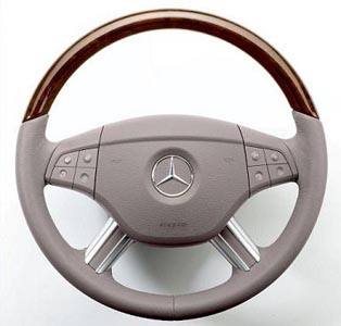 2008 Mercedes gl-class wood and leather multifunction steering wheel